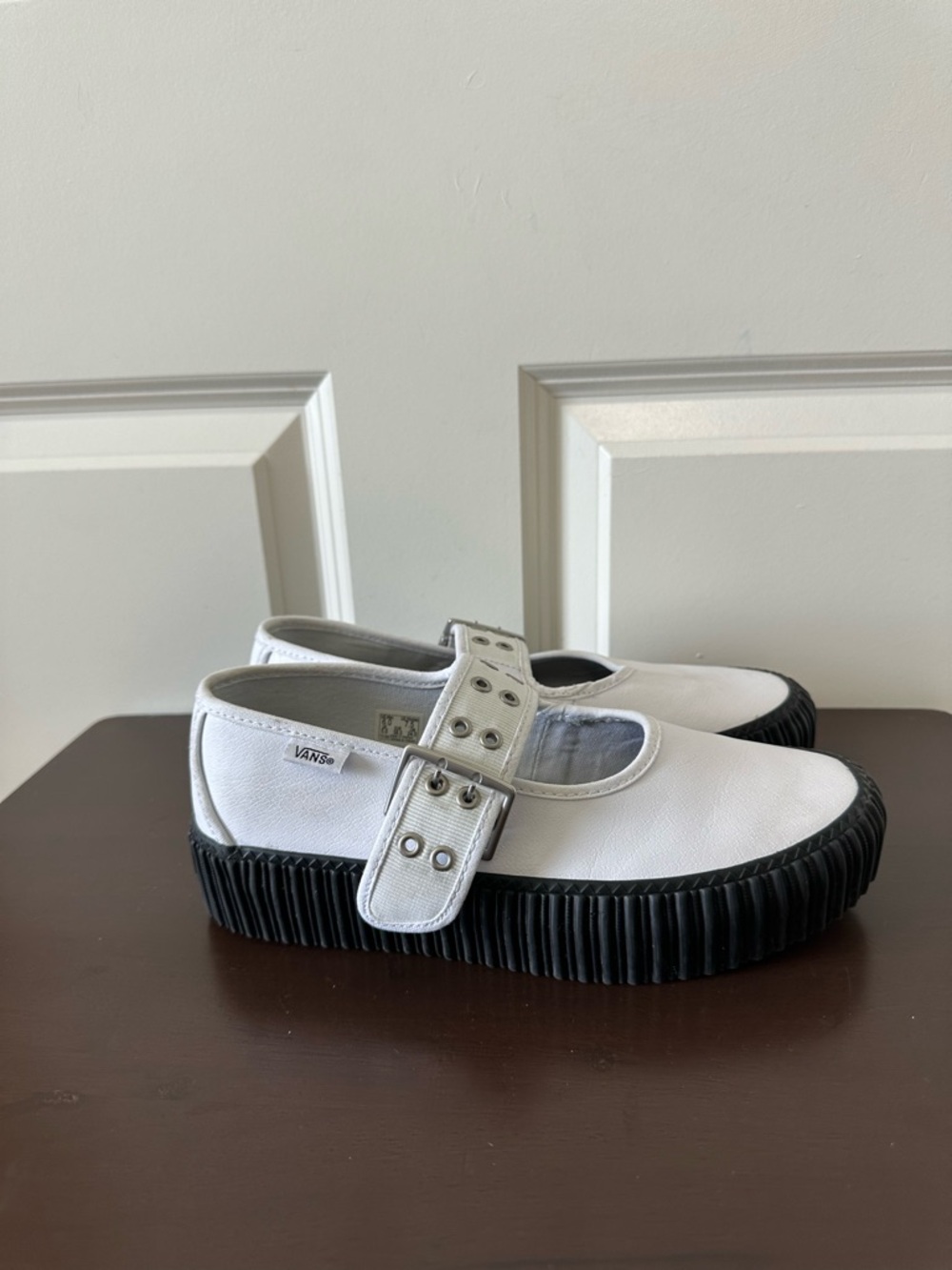 Vans White Mary Jane Creeper Buckle Shoe Size 7.5 - Picture 2 of 11